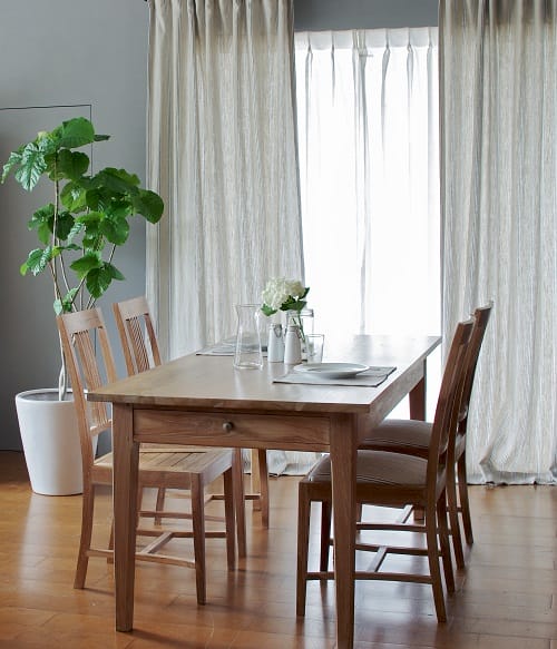 TEAK TABLE